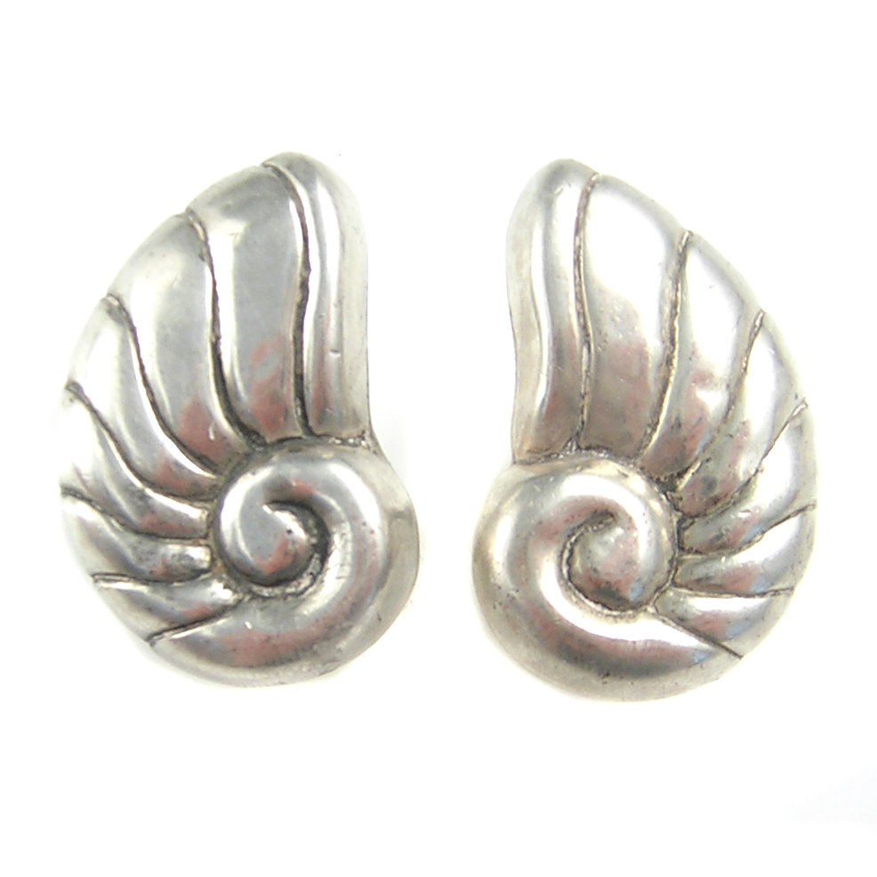 Earrings Depicting the Cross Section of a Conch Shell - Photo 1