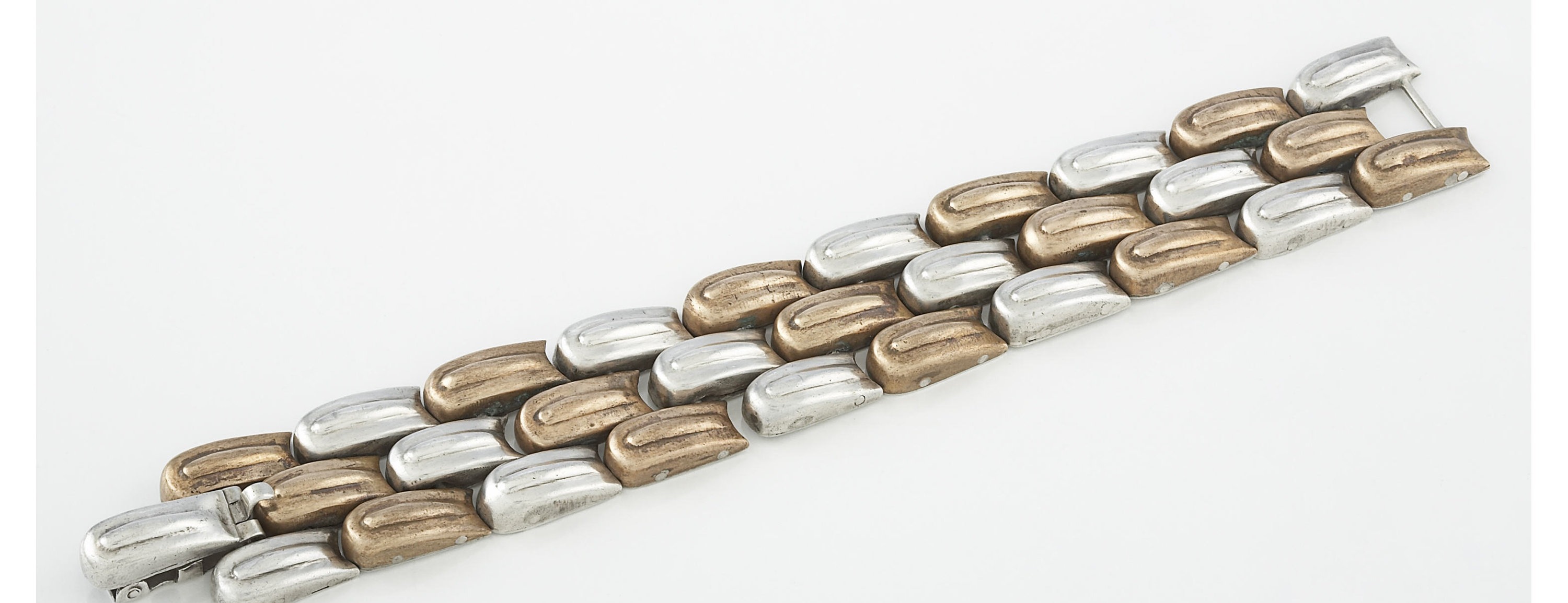 Scales Bracelet - Photo 1