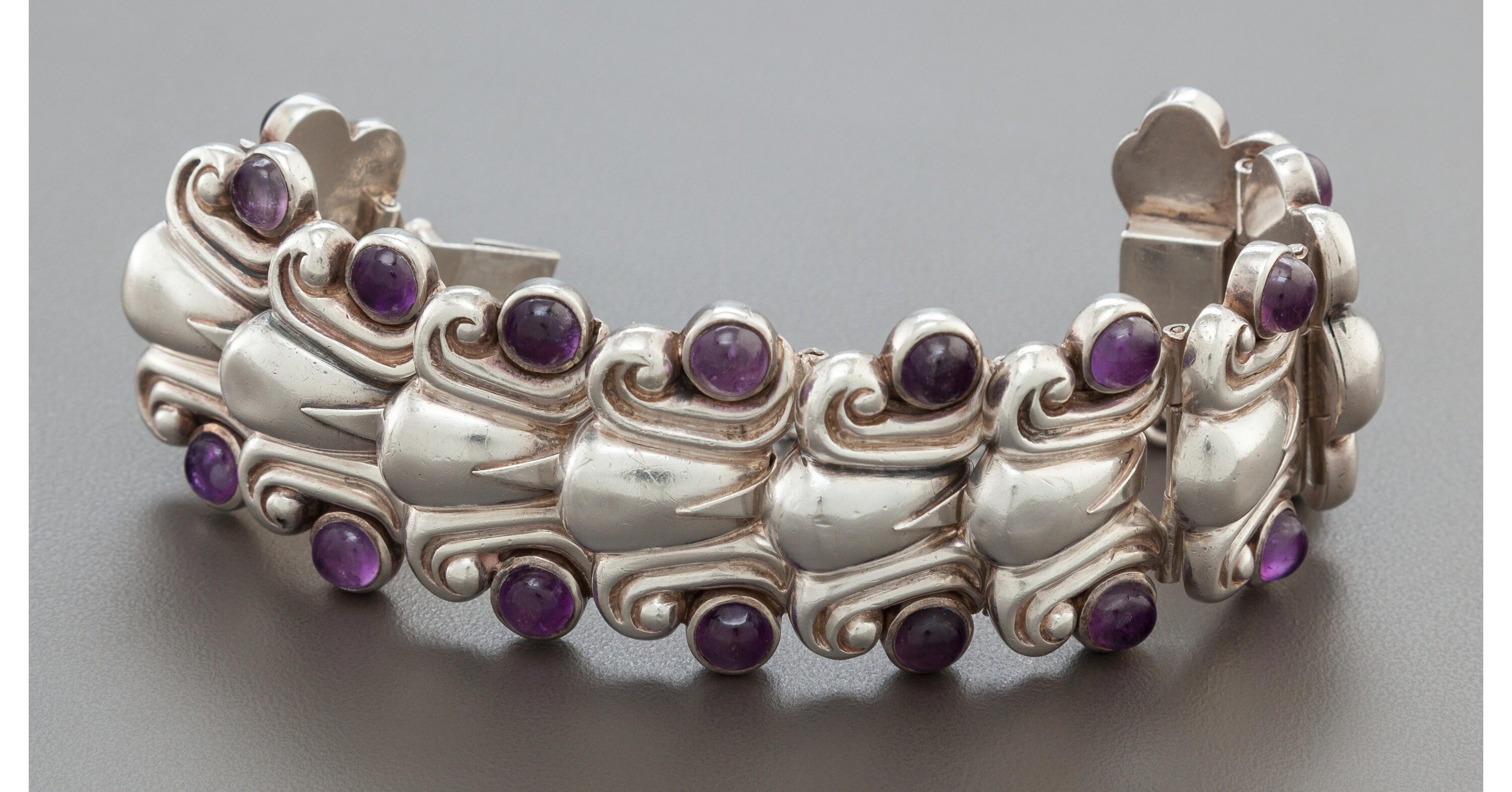 Silver and Amethyst Quartz Link Bracelet
