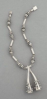 silver modernist necklace - Photo 1