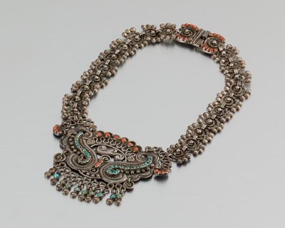 turquoise coral butterfly necklace - Photo 1