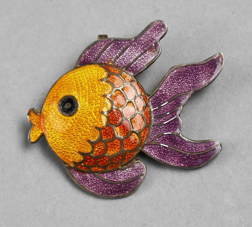 Fish pin - Photo 1