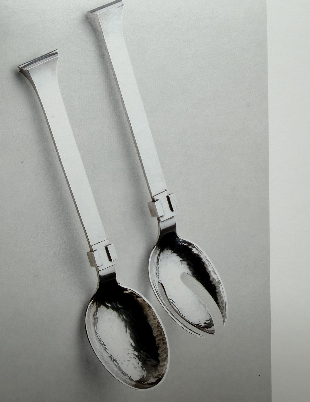 Geometric flatware serving set - Photo 1