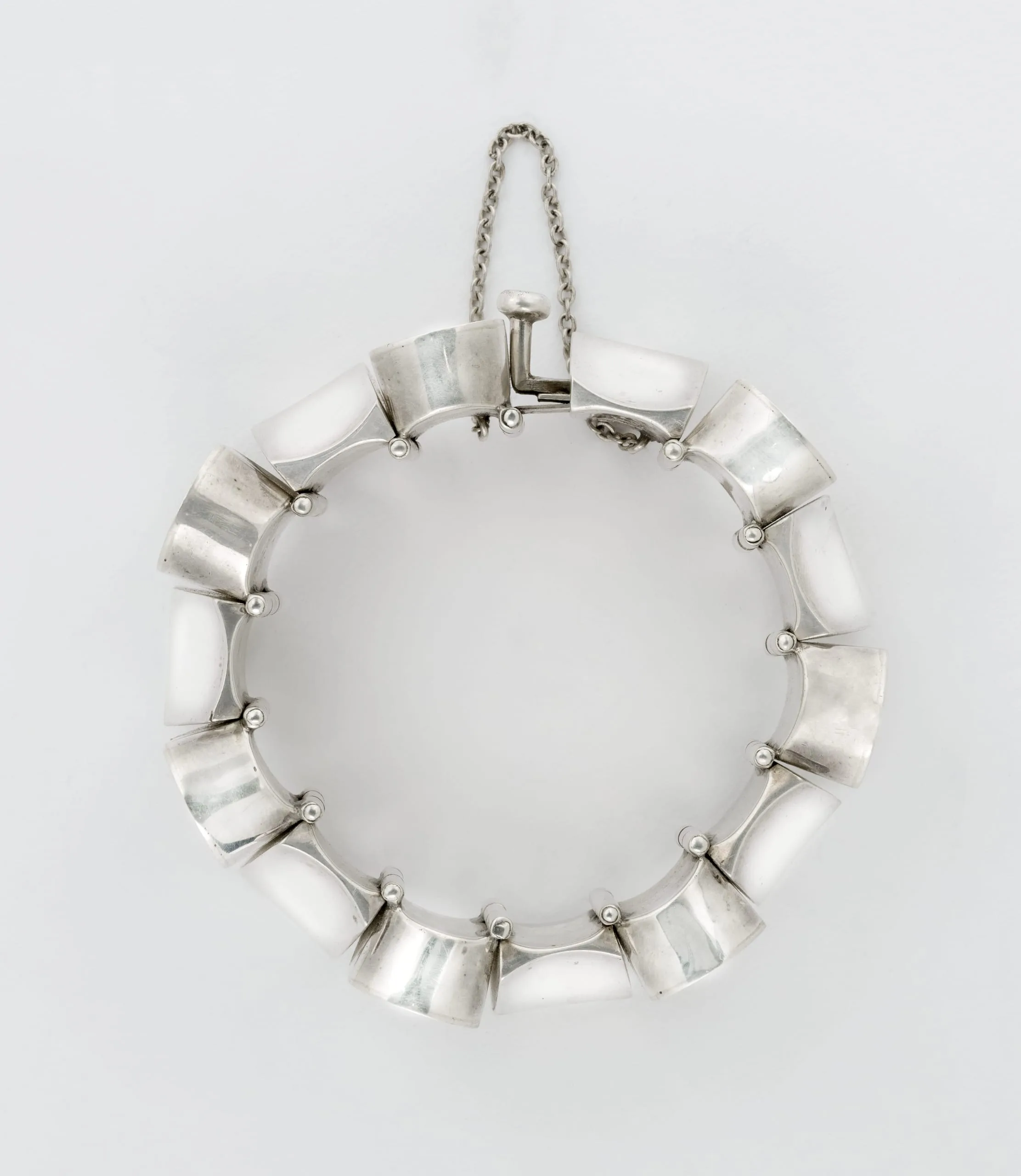 Thumbnail Bracelet - Photo 1