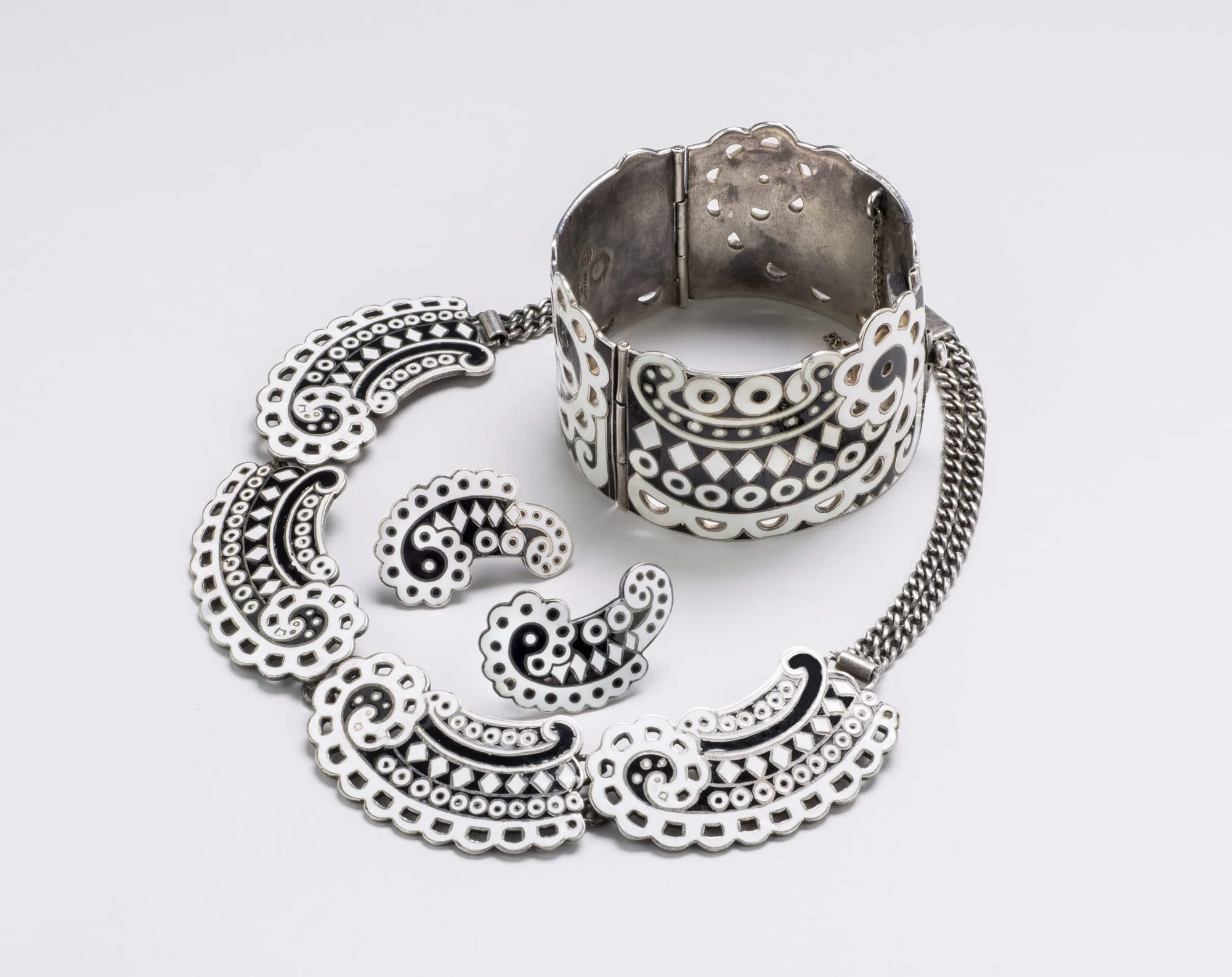 Diamonds and Dots Set