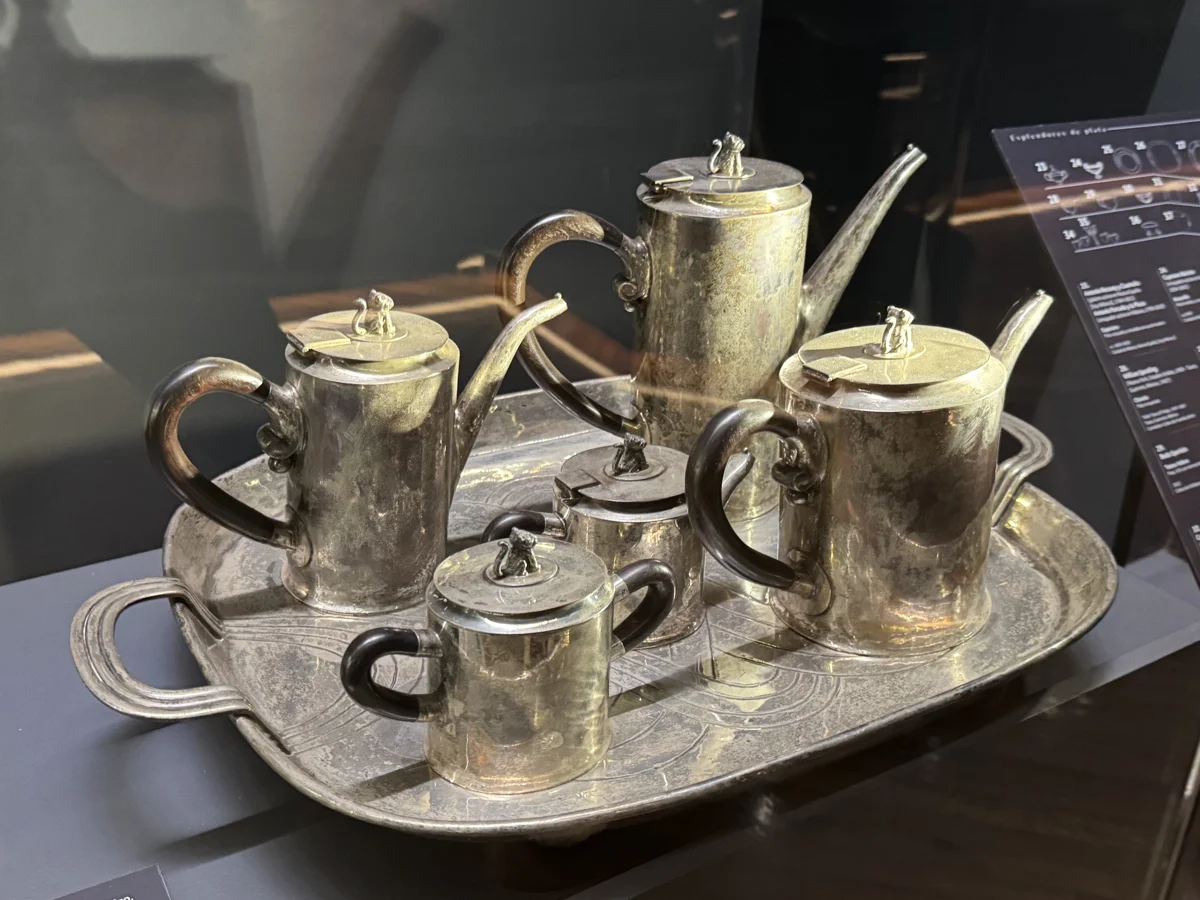 Juego jaguar (jaguar coffee and tea service)