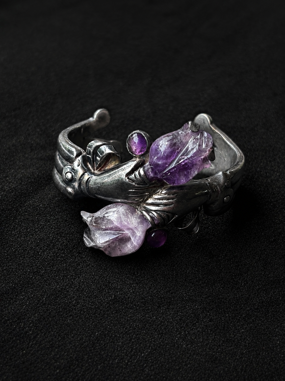 Tulip Amethyst Cuff - Photo 1