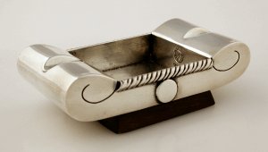 Ashtray with Rope Design and Applied Silver Circles - Photo 1