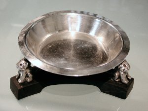 Silver Jaguar Ashtray - Photo 1
