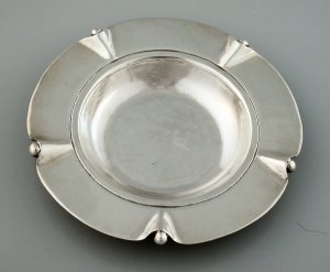 Round Silver Ashtray with Five Crimps Around Edge - Photo 1