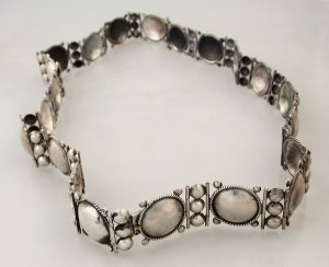 Belt of Round Silver Links with Each Link Connected by Pin - Photo 1