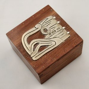 Square Rosewood Box with Applied Eagle Head - Photo 1