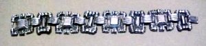 Crowned Pyramids Bracelet - Photo 1