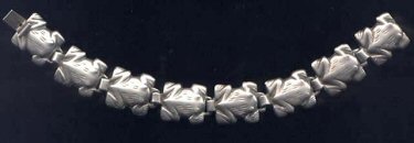 Link Bracelet of Frogs Was Made in the Early 1940s - Photo 1