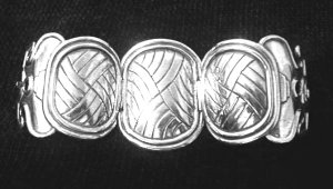 Petate Bracelet by Silson - Photo 1