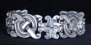 Silson Silver Plated Bracelet Is Very Similar - Photo 1
