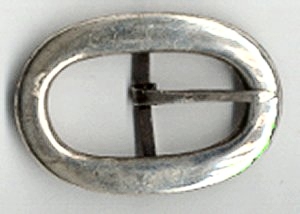 Oval Silver Buckle - Photo 1
