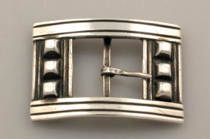 Buckle of Three Silver Pyramids on Each Side - Photo 1