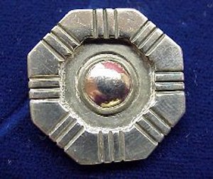 Button with Silver Center Bead and Incised Lines Radiating - Photo 1