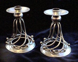 Candlesticks of Swirled Wire on a Rimmed Base - Photo 1