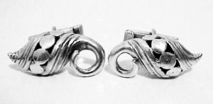 Wrought Silver Shell Cuff Links - Photo 1