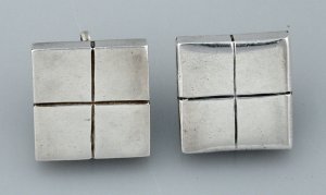 Square Silver Earrings Scored in Quarters - Photo 1
