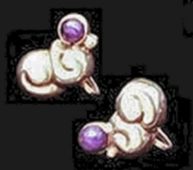 Earrings of a Motif of Two Conch Shell Cross Sections - Photo 1