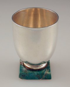Liqueur Cup on an Azur Malachite Base - Photo 1