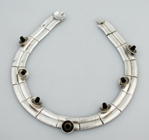 Bamboo necklace with silver discs and obsidian tips - Photo 1