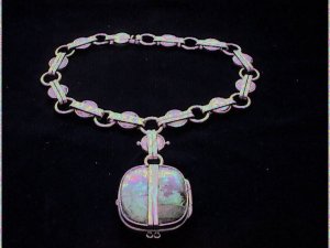 Necklace Consisting of an Azur Malachite Oval Box Hanging - Photo 1