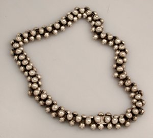 Choker Necklace - Photo 1