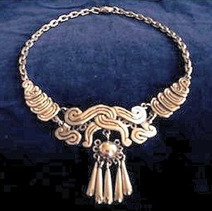 Early Silver Necklace with Three Heavy, Carved Link Sections - Photo 1
