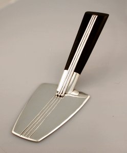 Ebony Handled Pie Server with Three Applied Silver Ribs - Photo 1