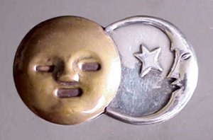 Pin of Sun and Moon - Photo 1