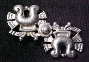 Silson Pin of Two Aztec Urn Designs Joined - Photo 1