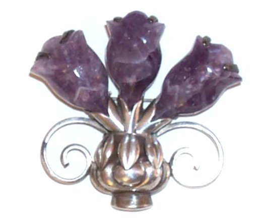 Pin of a Vase with Three Amethyst Flowers Was Sometimes - Photo 1
