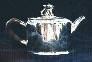 Jaguar Cream Pitcher - Photo 1