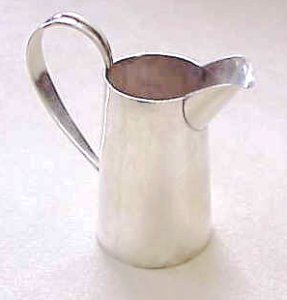 Honey Pitcher - Photo 1