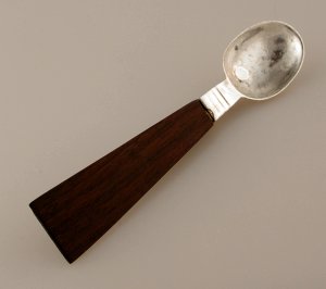 Child's Spoon with Silver Bowl and Rosewood Handle - Photo 1